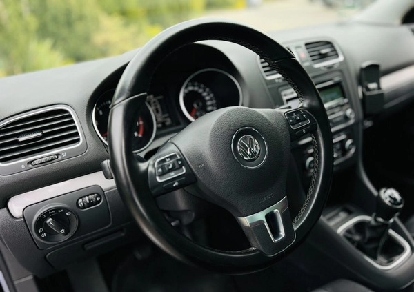 Volkswagen Golf cena 26900 przebieg: 152000, rok produkcji 2012 z Garwolin małe 379